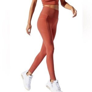 MPG Sport 7/8 Moisture Wicking HW Leggings in Marsala Wine Size Small NEW